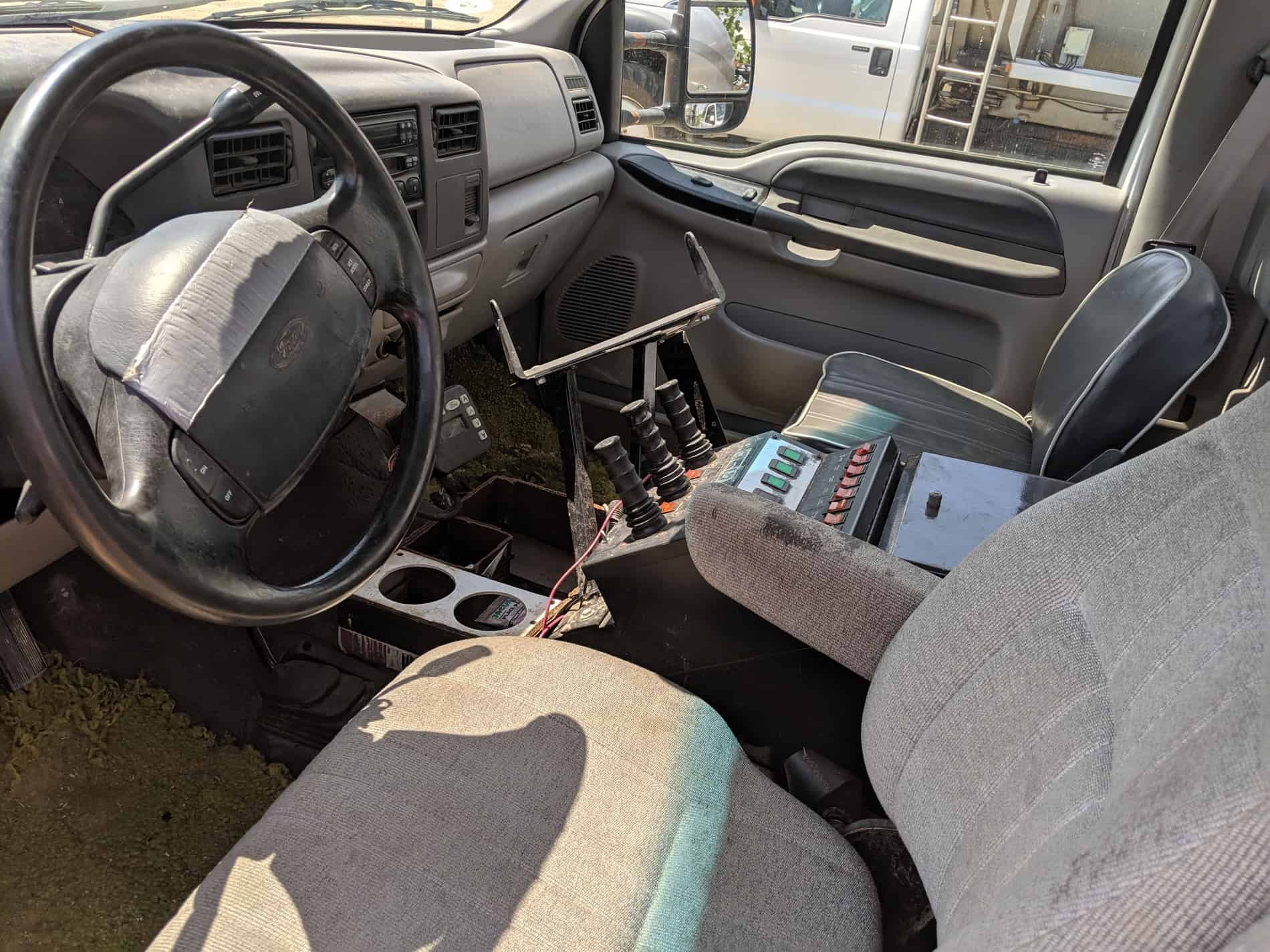 1999 Ford F-550 XLT Super Duty