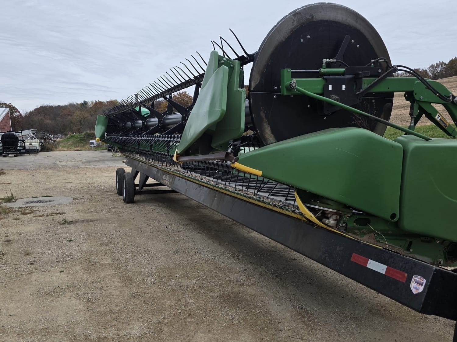 jd-635fd-1 2014 John Deere 635FD HydraFlex Draper