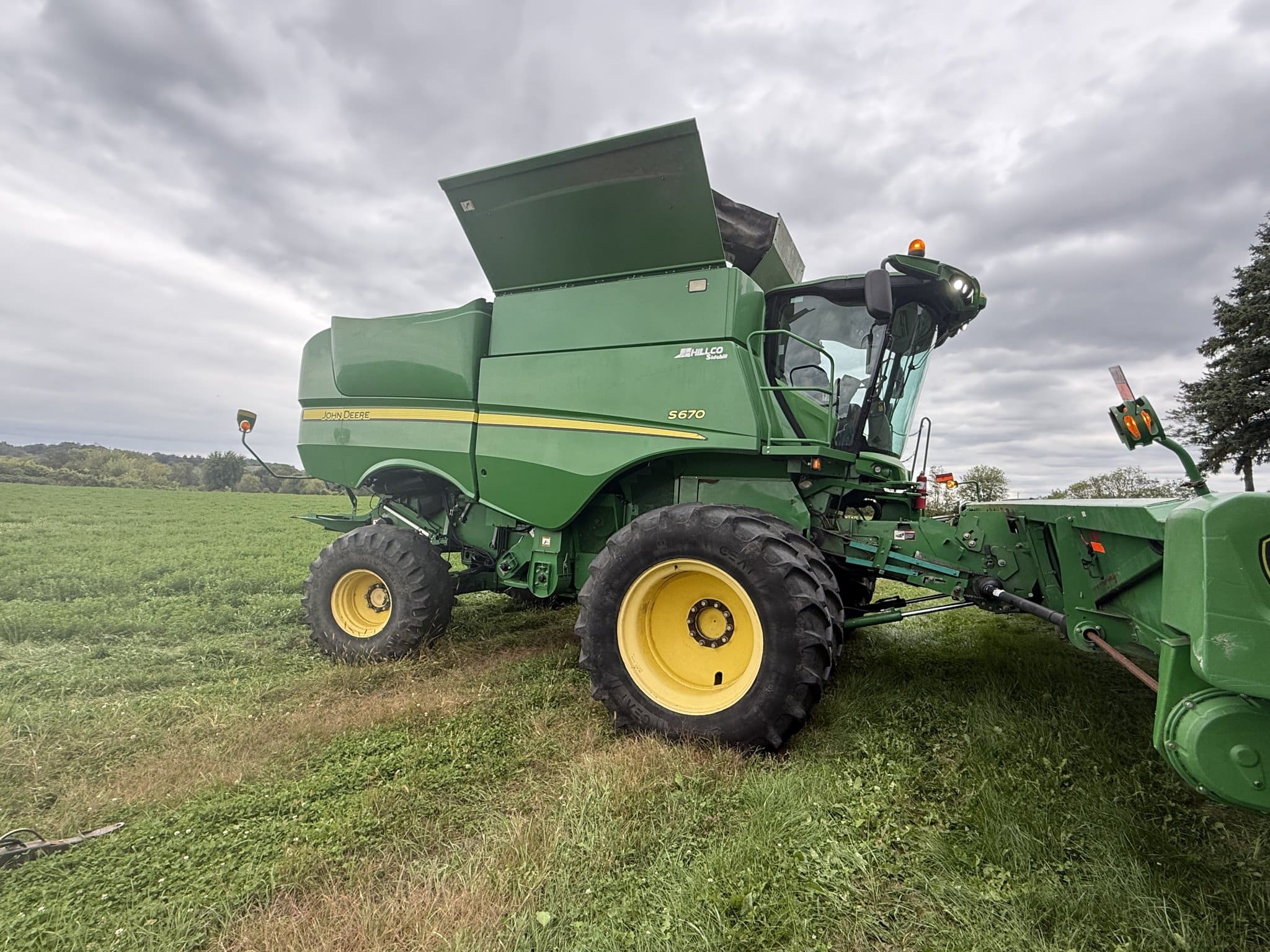 jd-s670-2 2012 John Deere S670 Combine