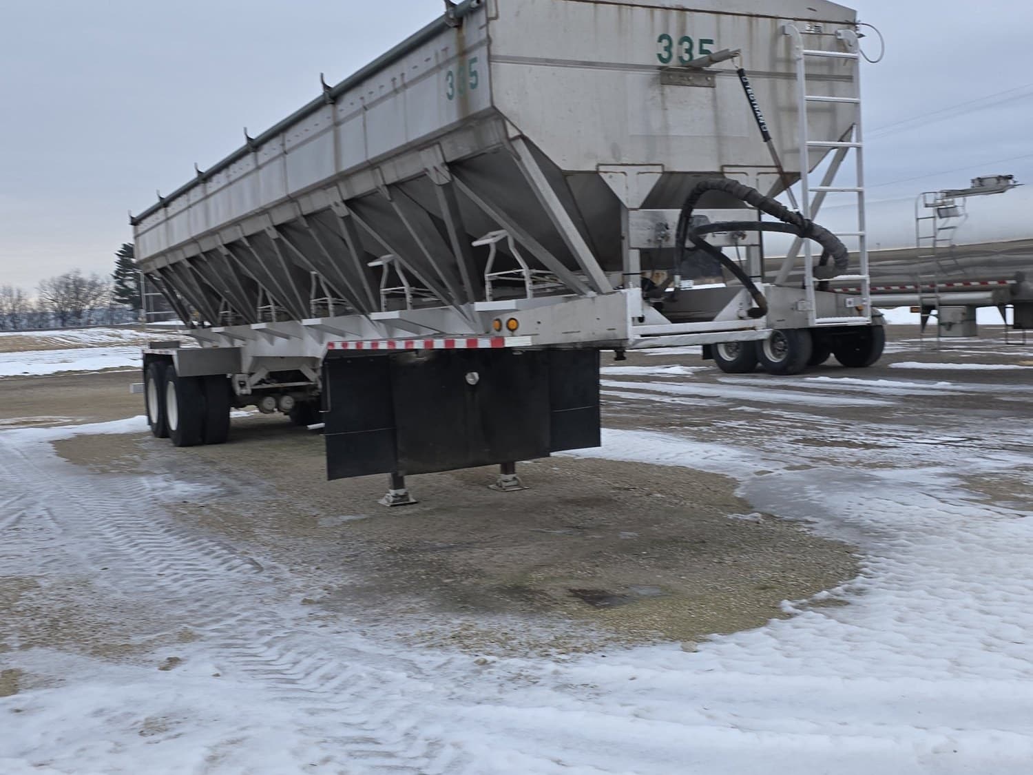rayman-trailer-11w Ray-Man Stainless Fertilizer Tender Trailer